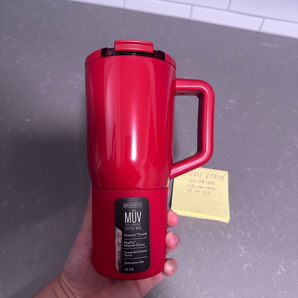 NWT Brumate Maraschino Muv 25oz